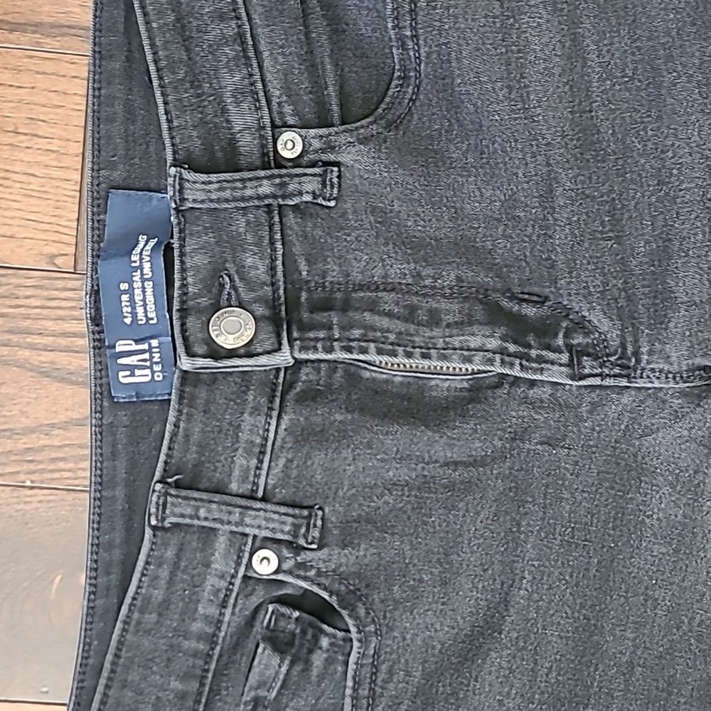 Gap jeans size 4 - 27R black legging - Picture 3 of 6